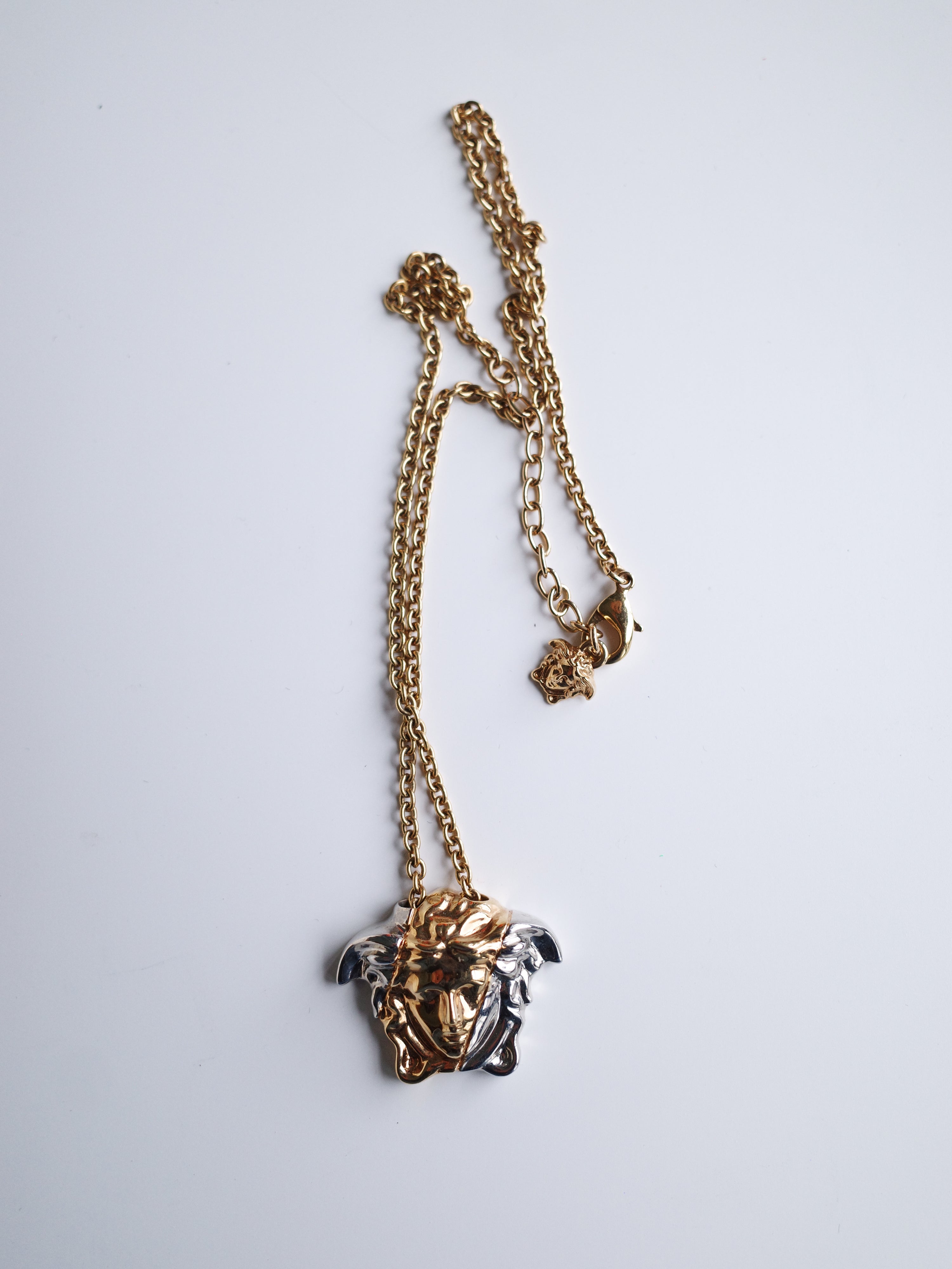 Versace Two-Tone Medusa Pendant Necklace – METAL 金