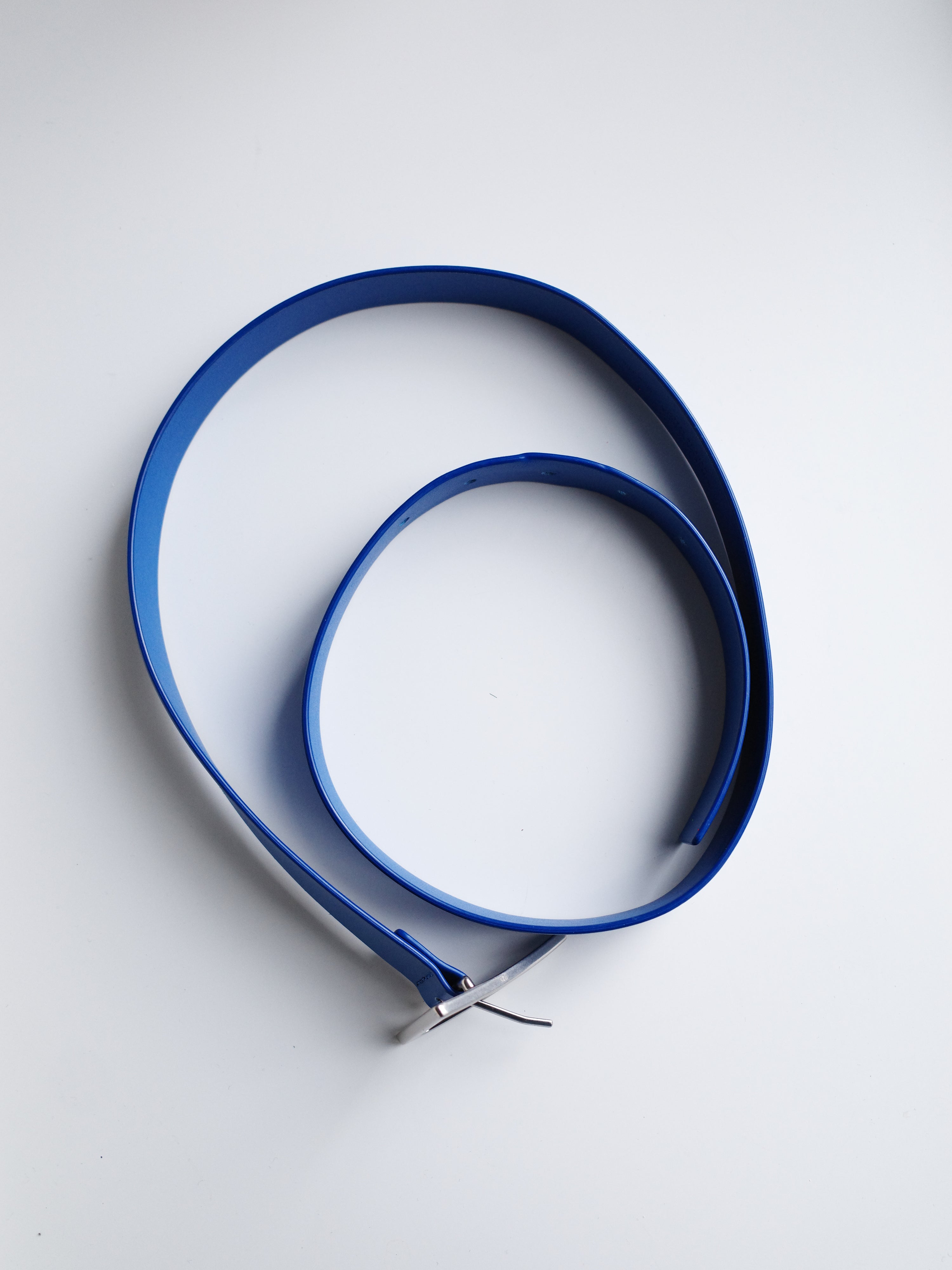 Bottega Veneta Blue Triangle Buckle Leather Belt – WATER 水