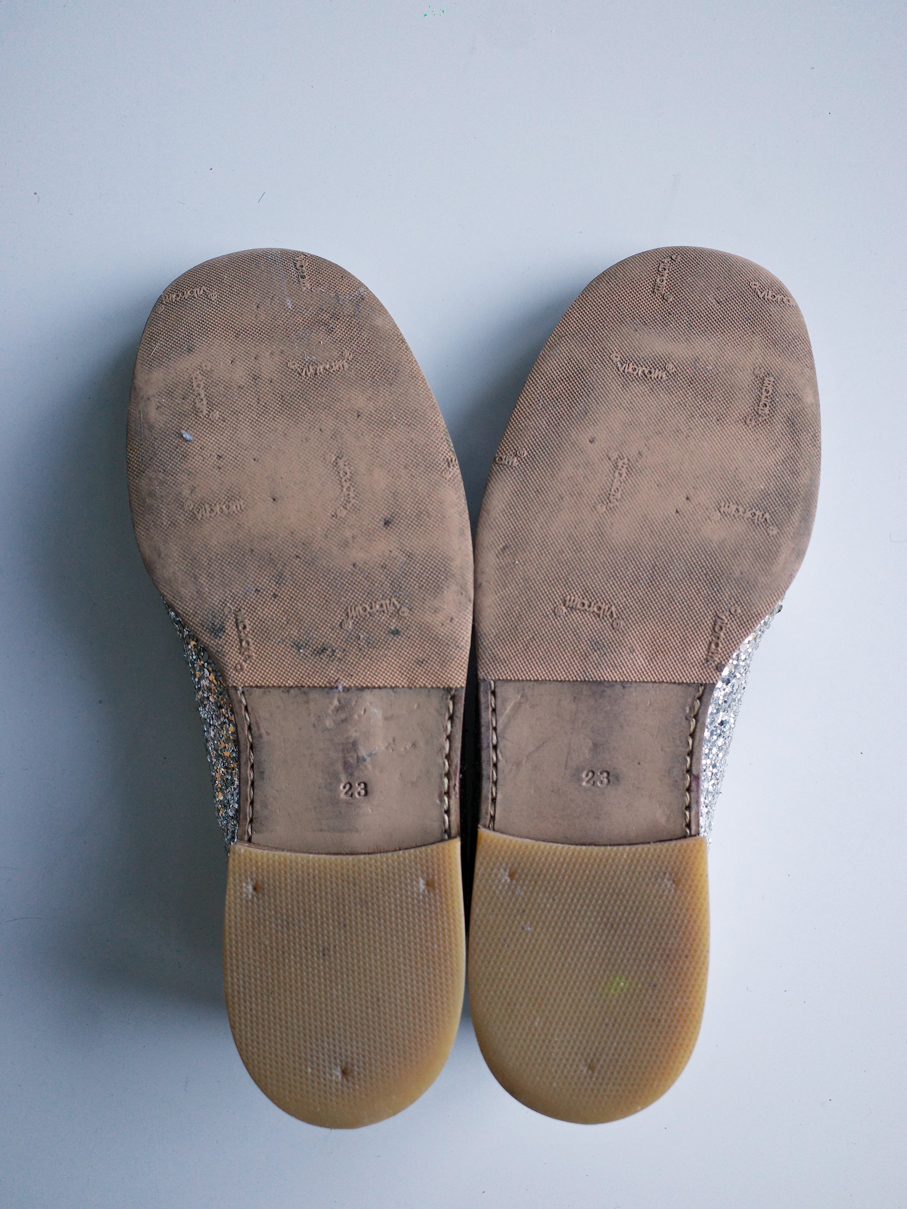 COMME des GARÇONS Glitter Mary Jane Shoes – METAL 金