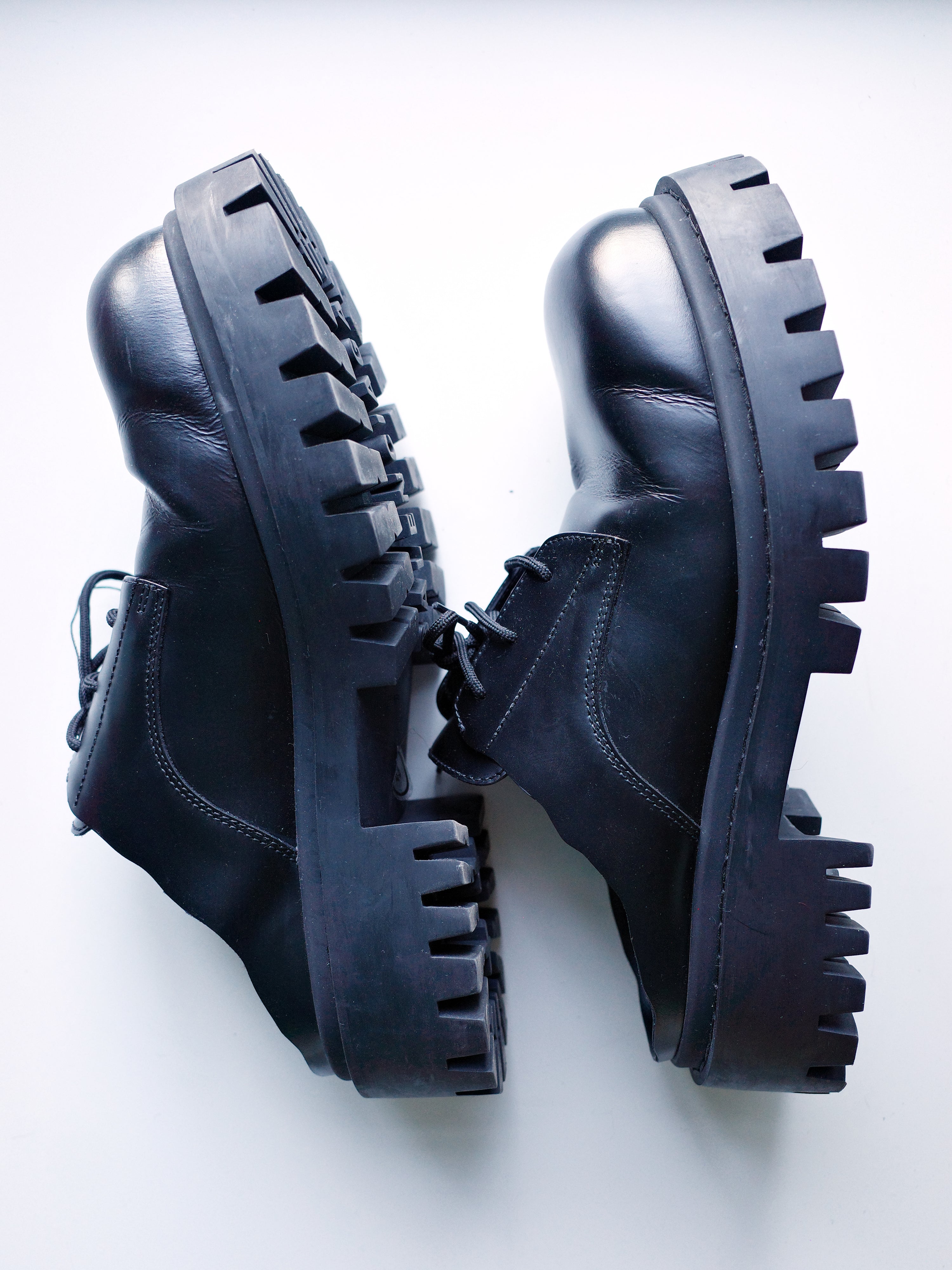 Balenciaga Platform Derby Leather Mules – EARTH 土