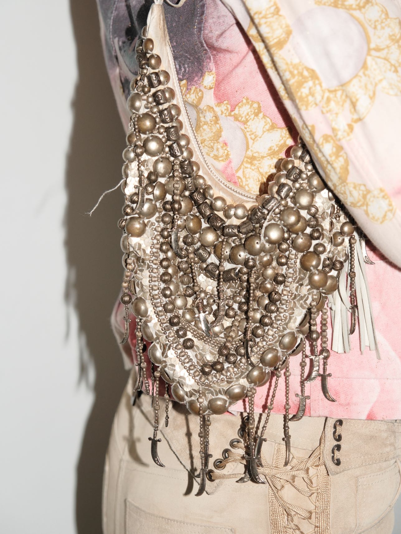Cesare Paciotti Rare Heavy Metal Beaded Shoulder Bag – METAL 金