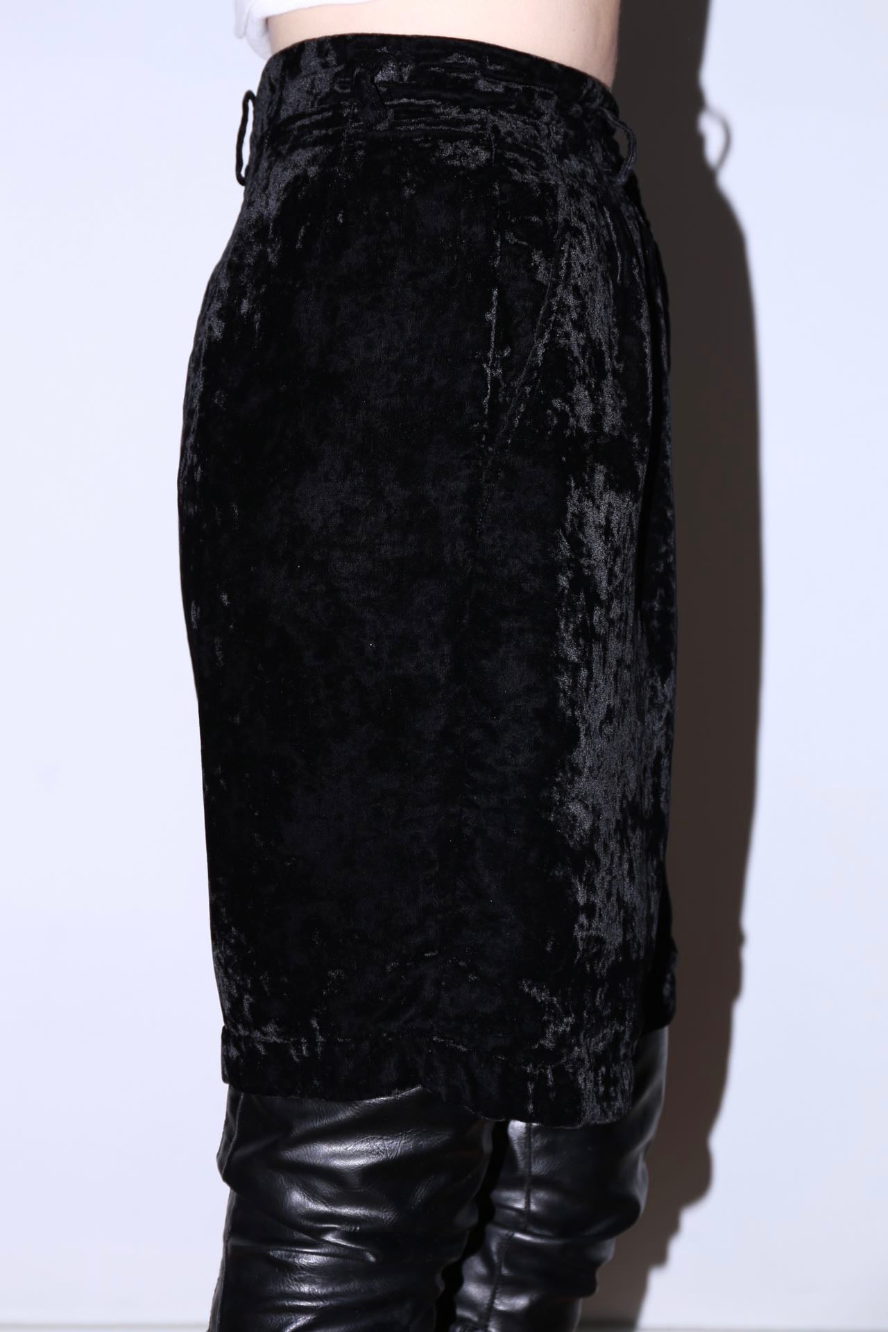 Comme des Garçons Vintage Velvet Shorts – METAL 金