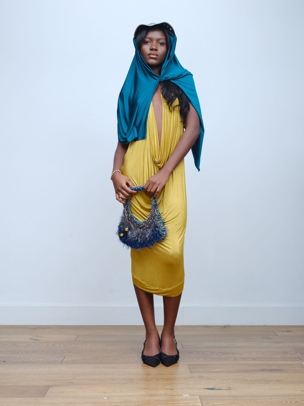 PE99Y YAN9 Moss-Metallic Hand-Crocheted Alien Terrain Bag – METAL 金