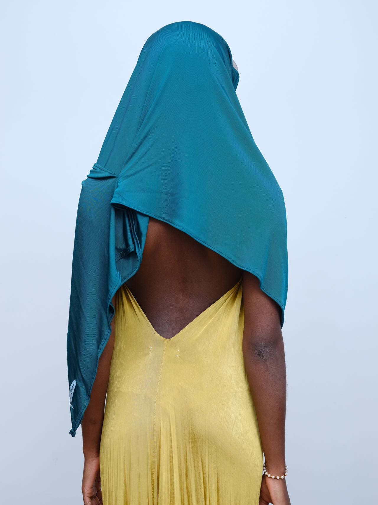 PE99Y YAN9 Teal Hooded Cape with Metallic Visor – WATER 水