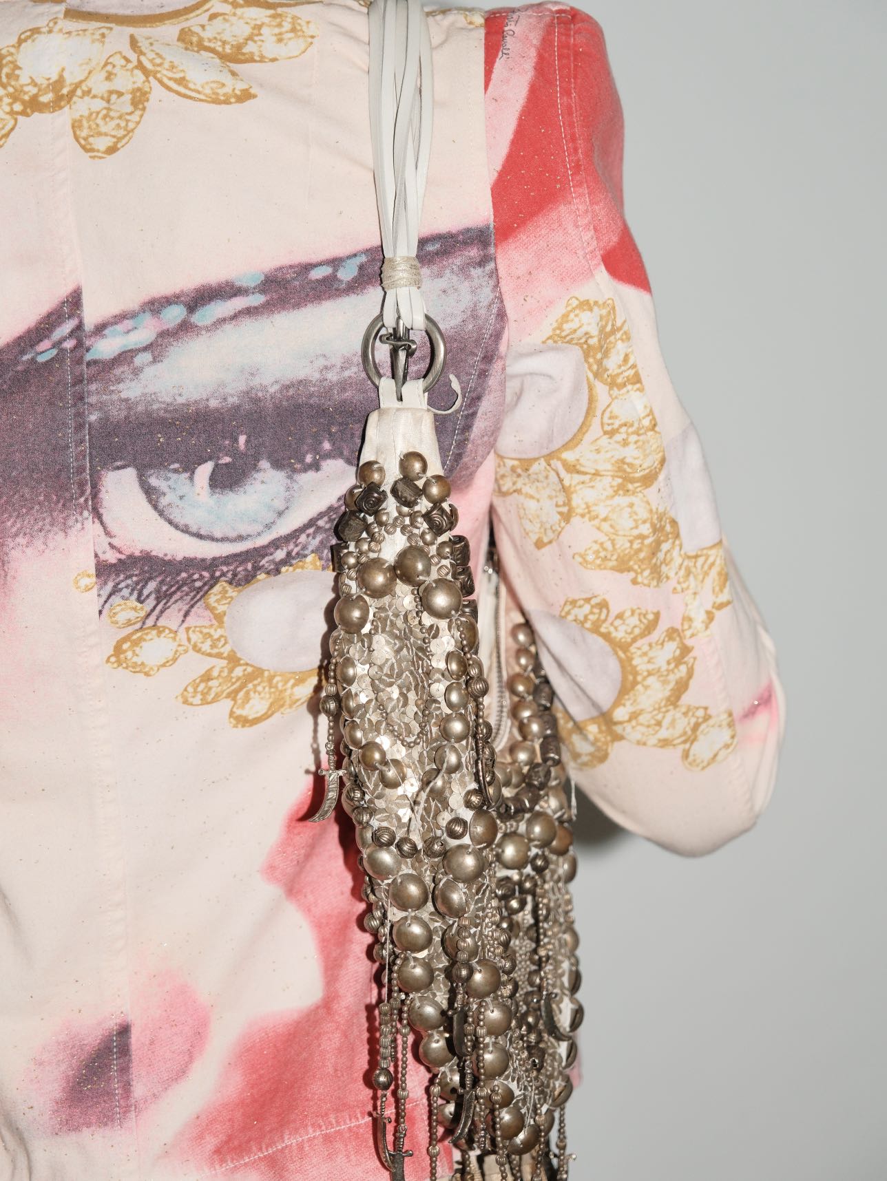 Cesare Paciotti Rare Heavy Metal Beaded Shoulder Bag – METAL 金