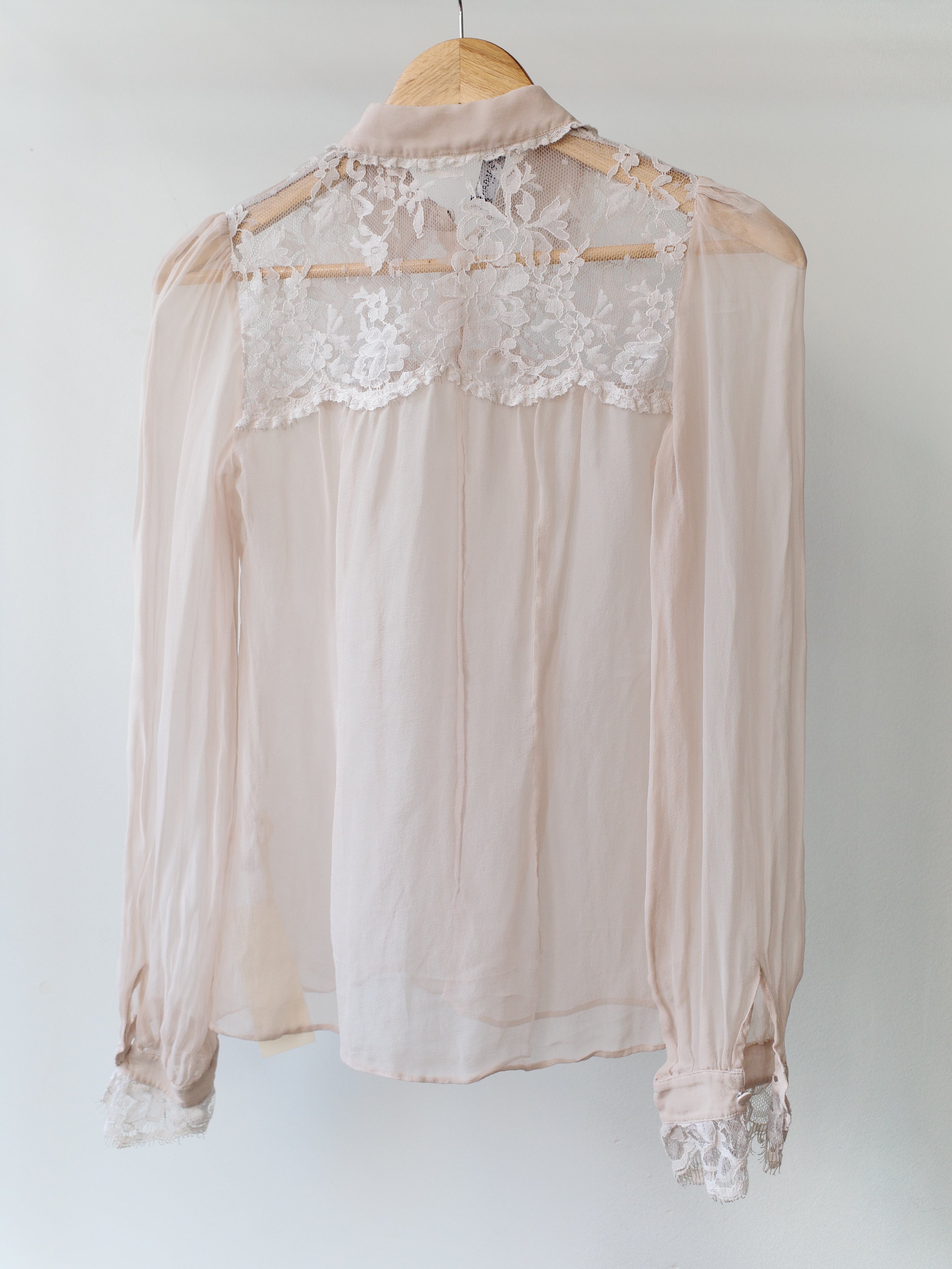 Dolce & Gabbana Lace Sheer Shirt – METAL 金