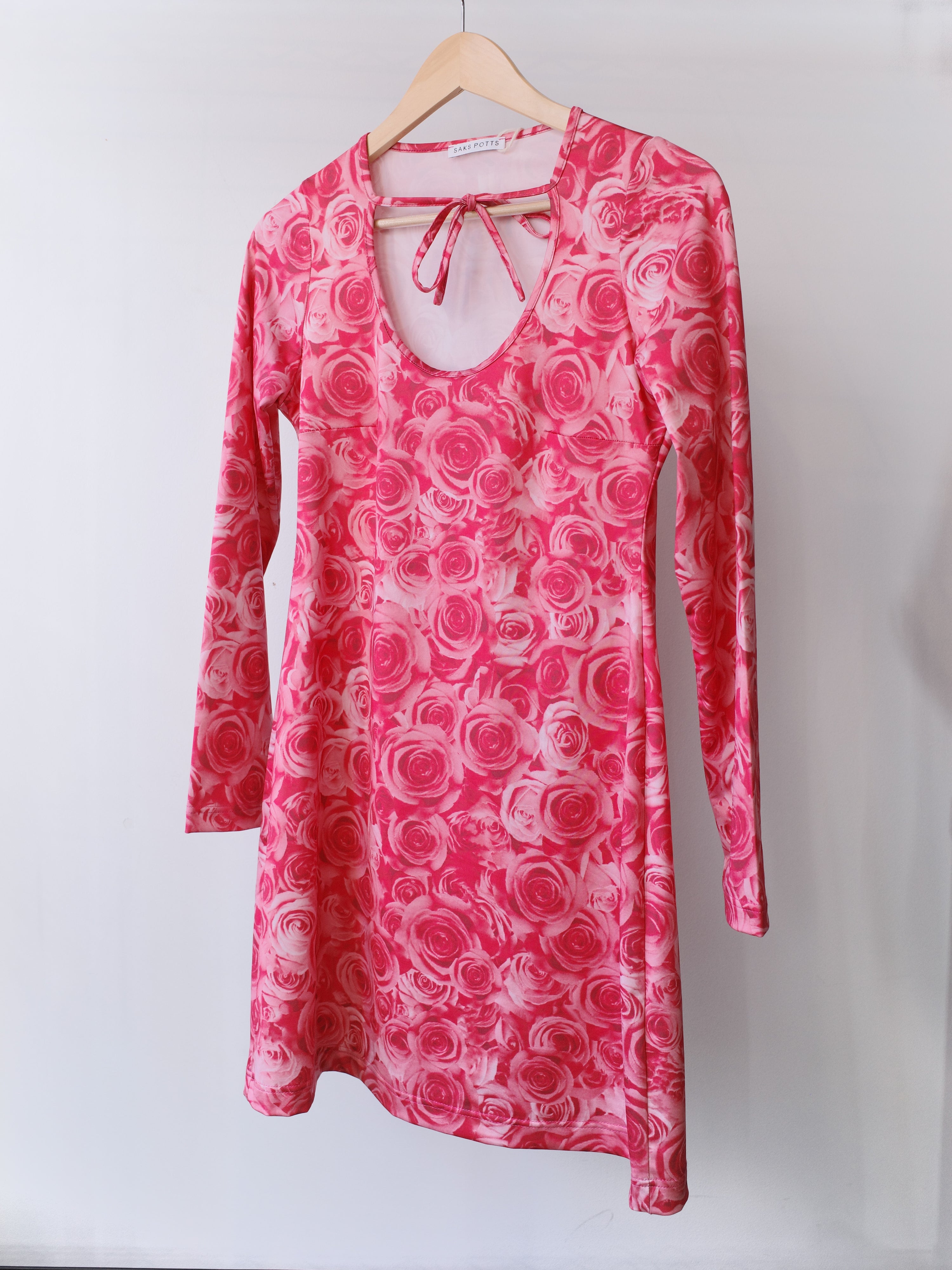 SAKS POTTS Victoria Sexy Rose Dress – FIRE 火