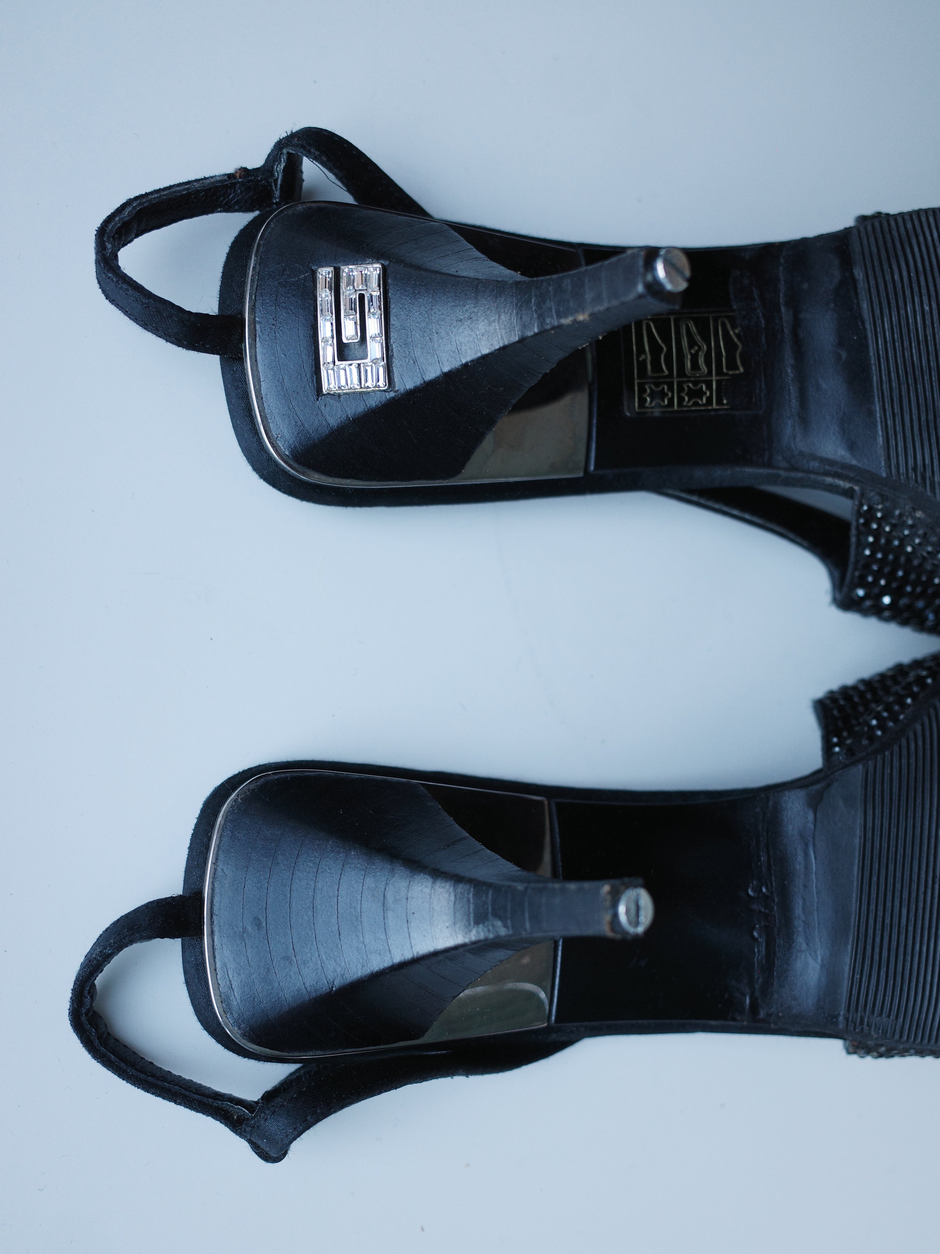 Gucci S/S 1998 Swarovski Crystal GG Slingback Heels – FIRE 火
