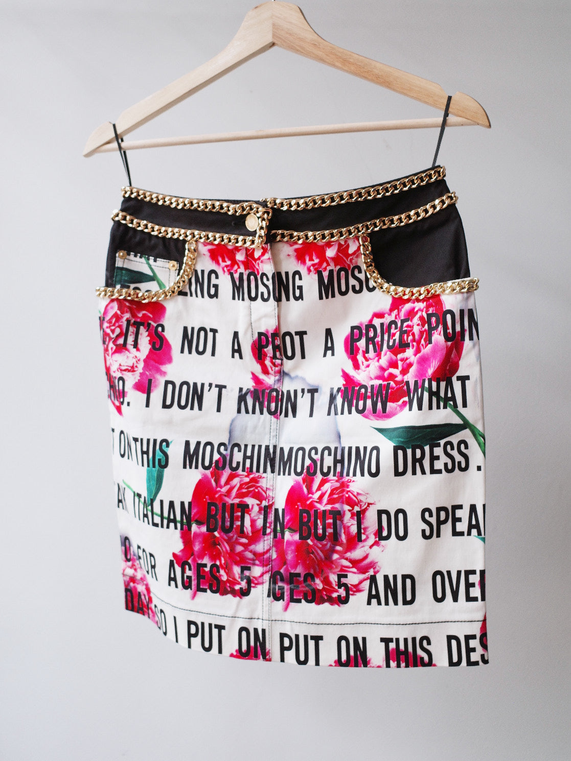 MOSCHINO Couture Text-Print Rose Chain Skirt – FIRE 火
