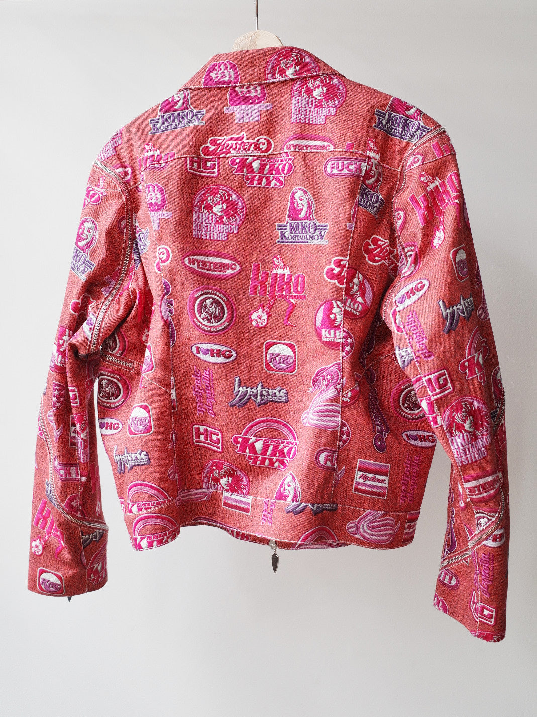Kiko Kostadinov × Hysteric Glamour FW22 Pink Logo Print Deconstructed Denim Jacket – FIRE 火
