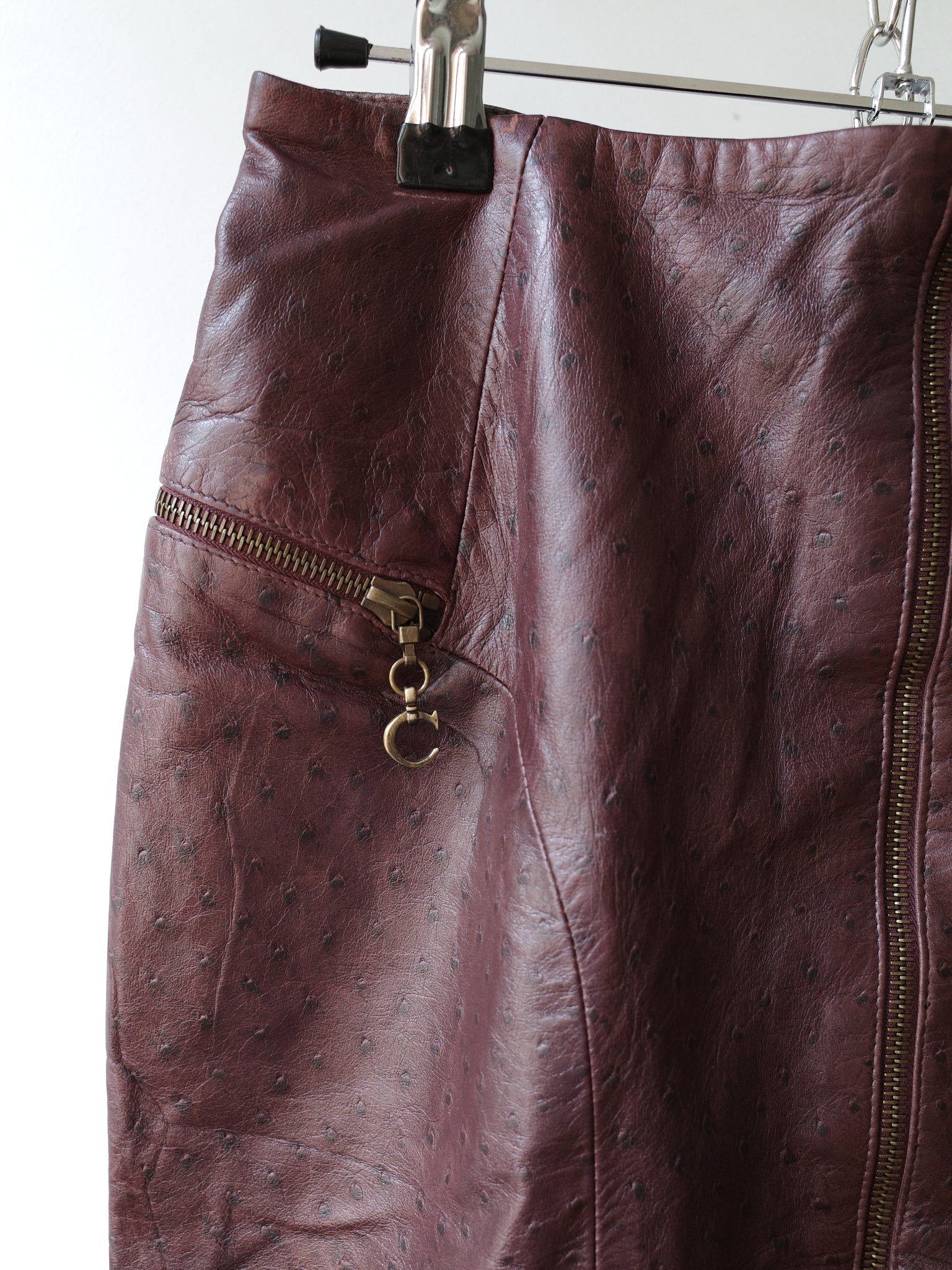 Christian Dior F/W 2000 Ostrich Leather Mid-Length Skirt – METAL 金