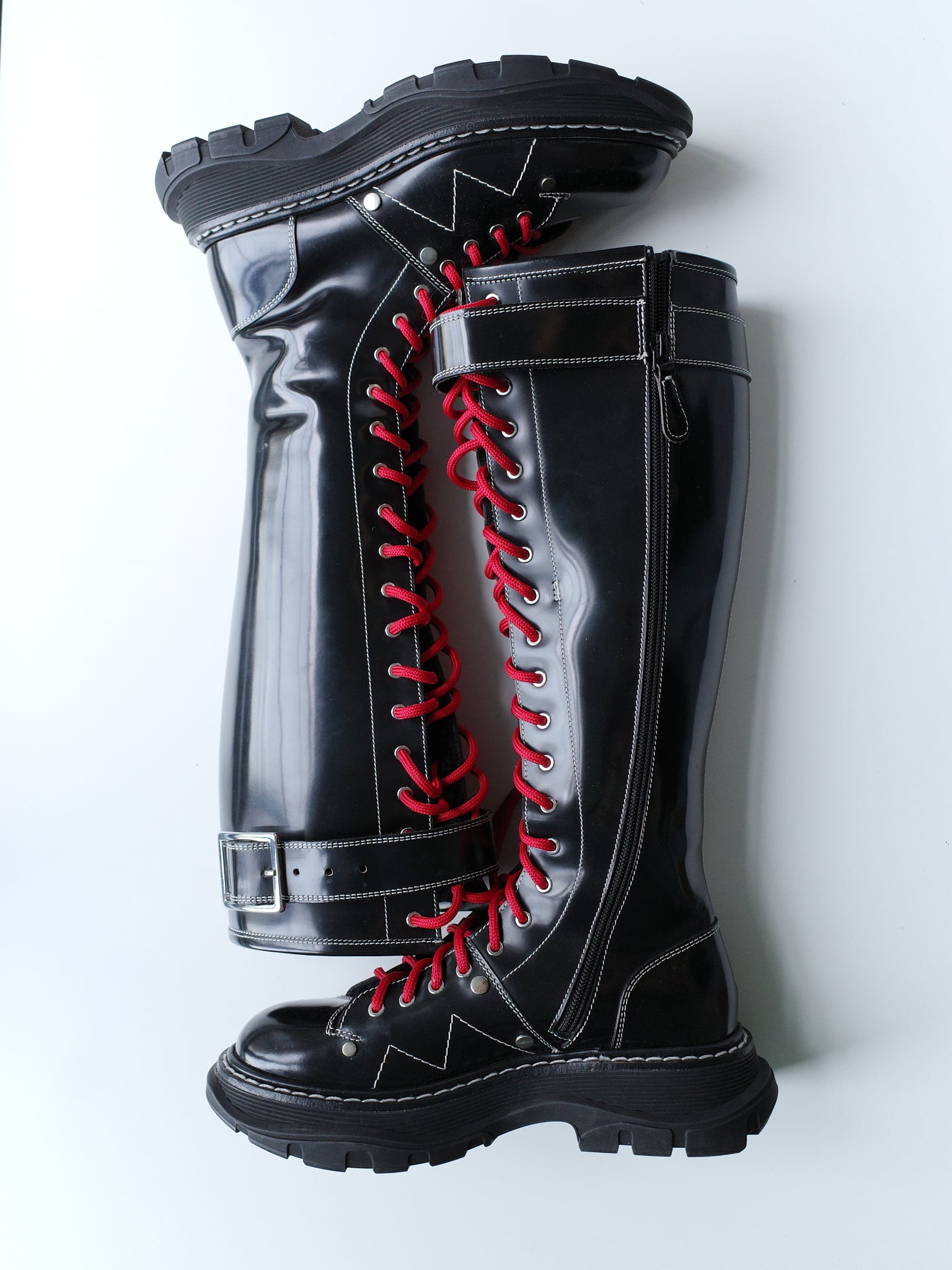 Alexander McQueen Red-Laced Combat Tall Boots – METAL 金