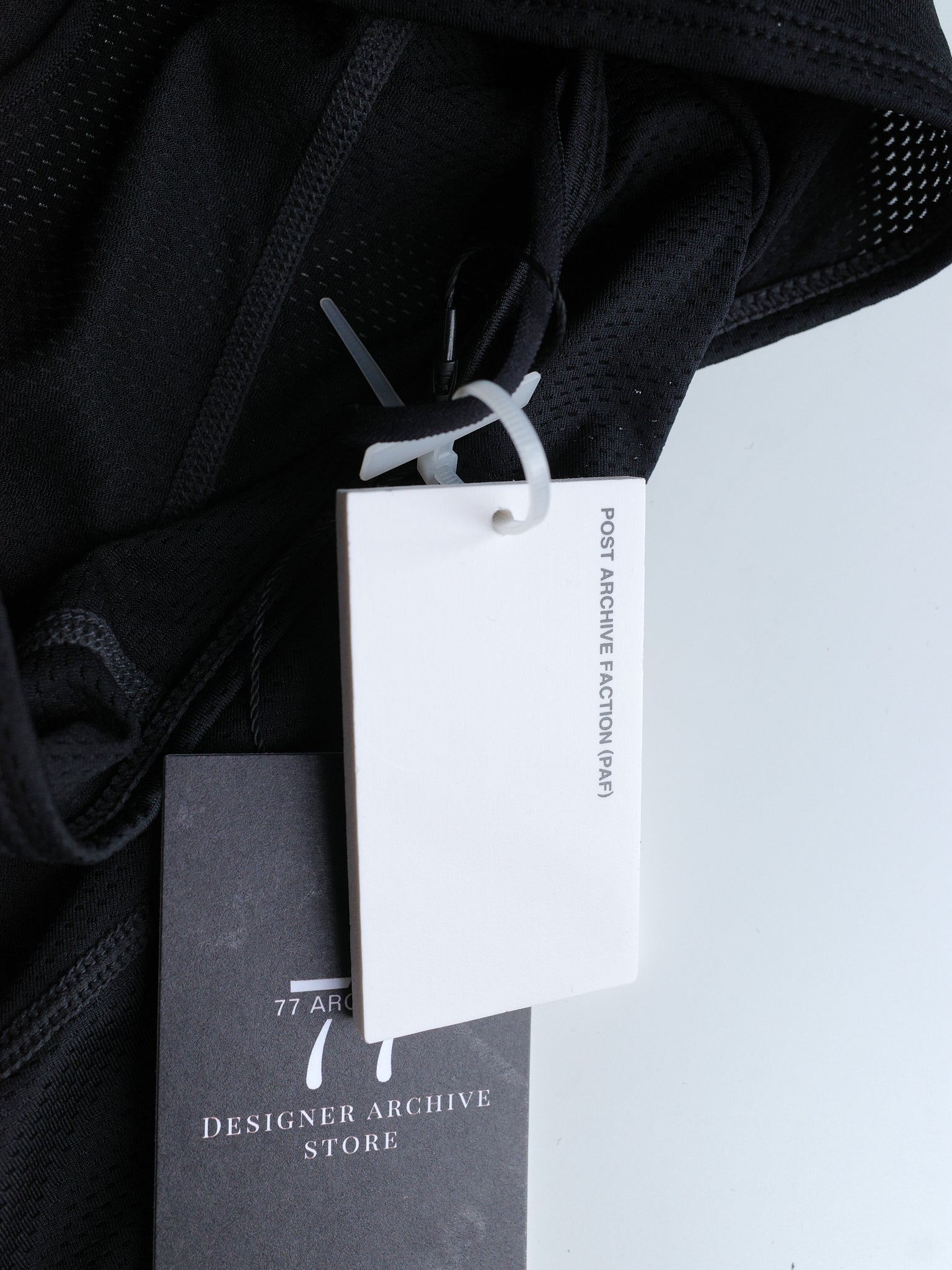 Post Archive Faction Technical Mesh Hood – METAL 金