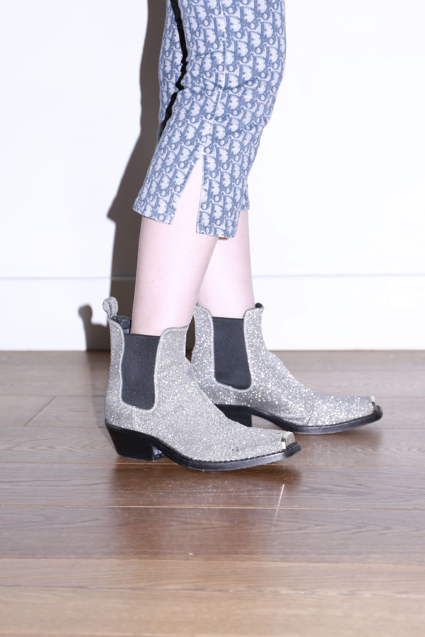 Calvin Klein 205W39NYC Silver Glitter Western Boots – METAL 金