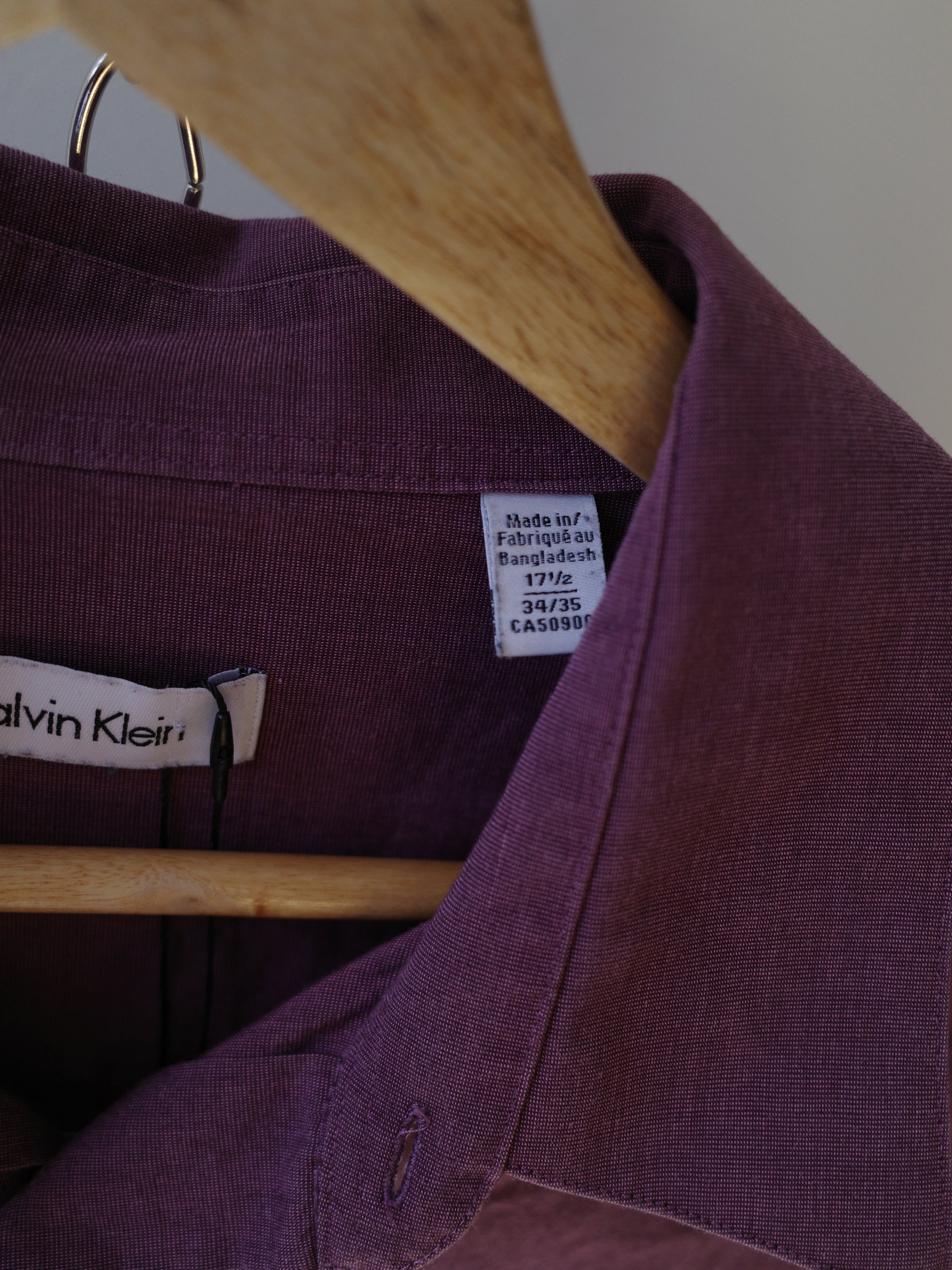 Calvin Klein Modern Minimalist Cotton Shirt – EARTH 土
