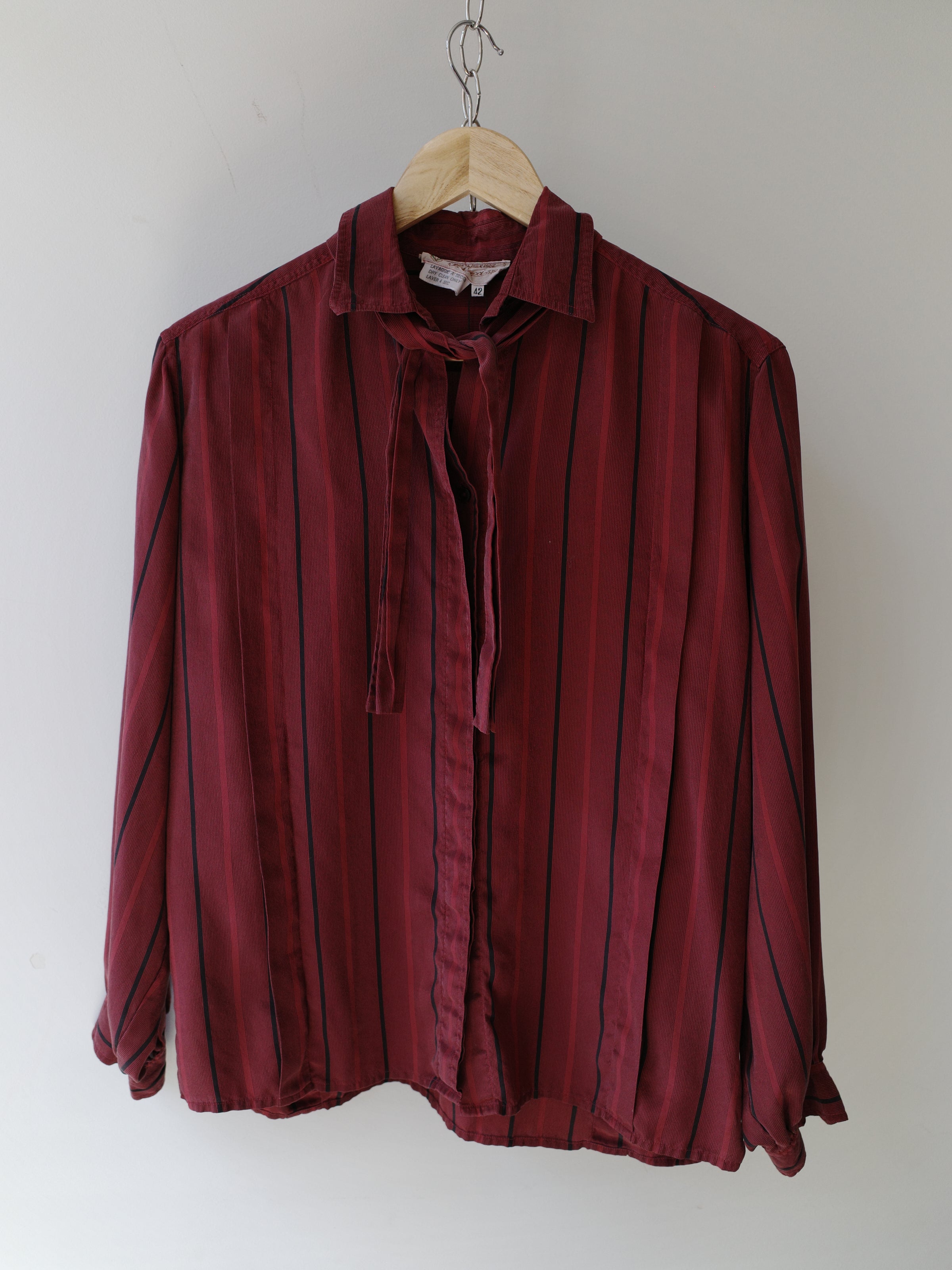 Gucci Vintage Burgundy Silk Stripe Tie Blouse – FIRE 火
