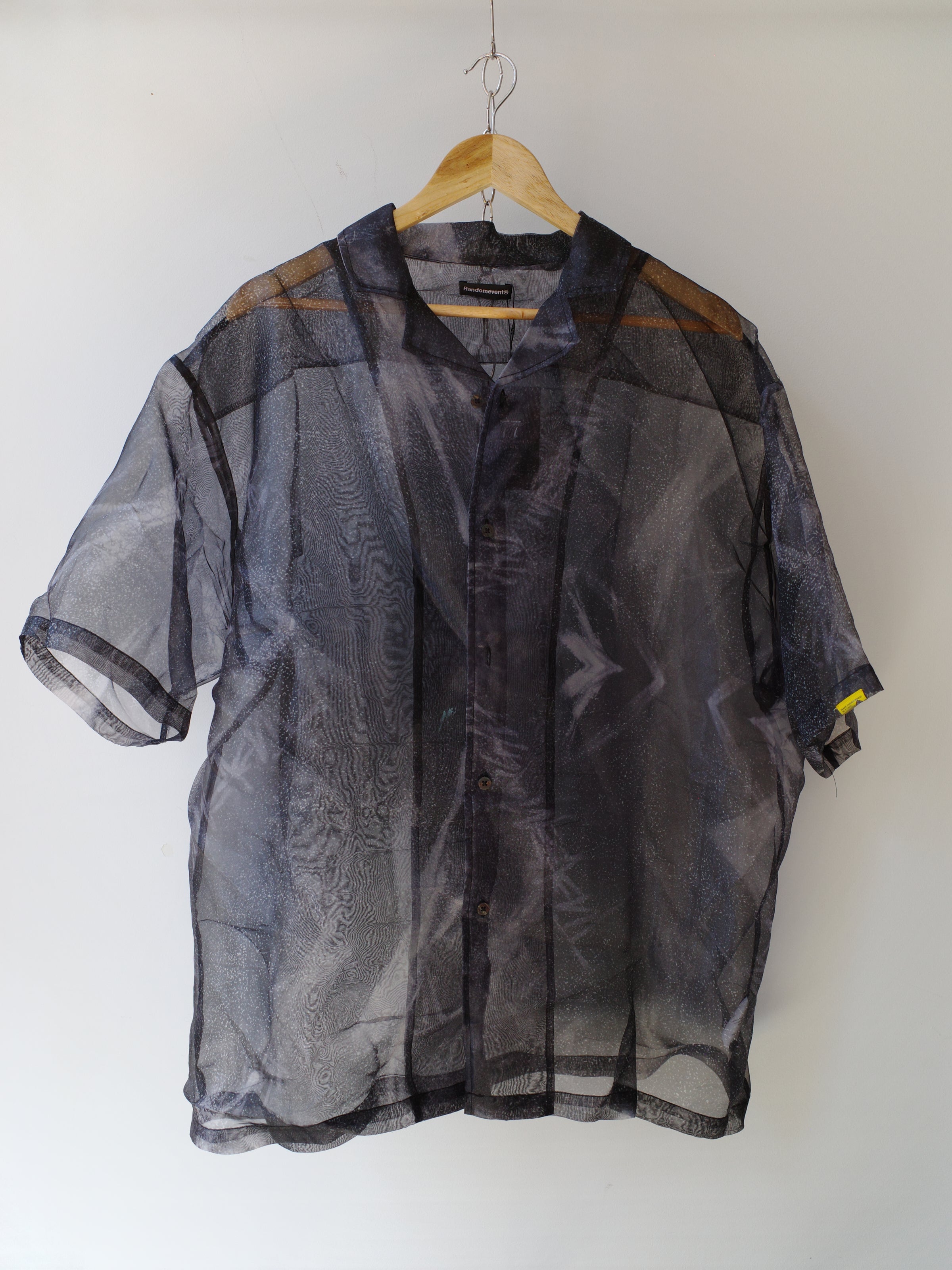 Randomevent® Sheer Print Shirt – WATER 水