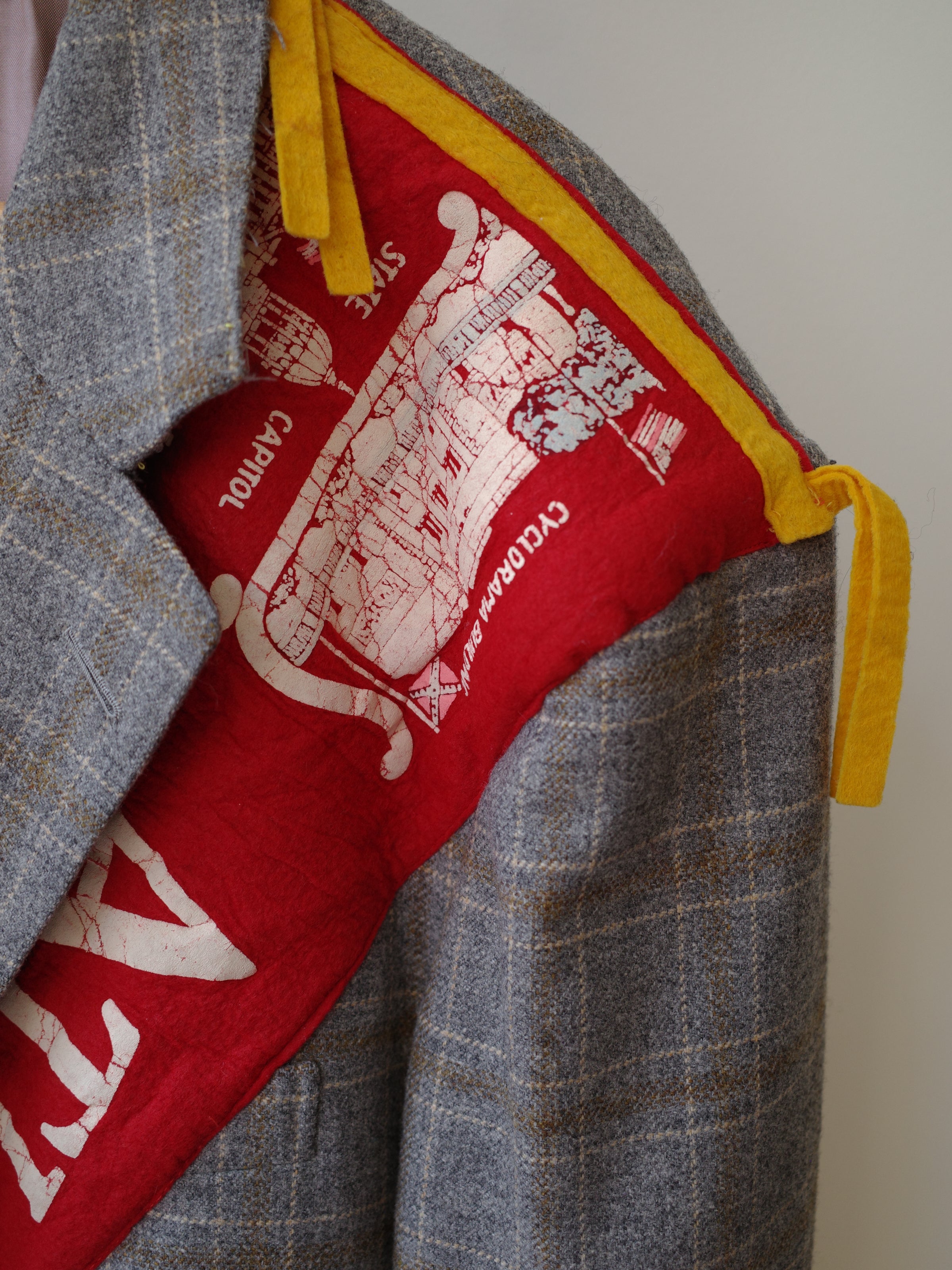 Reconstructed Vintage Blazer – EARTH 土