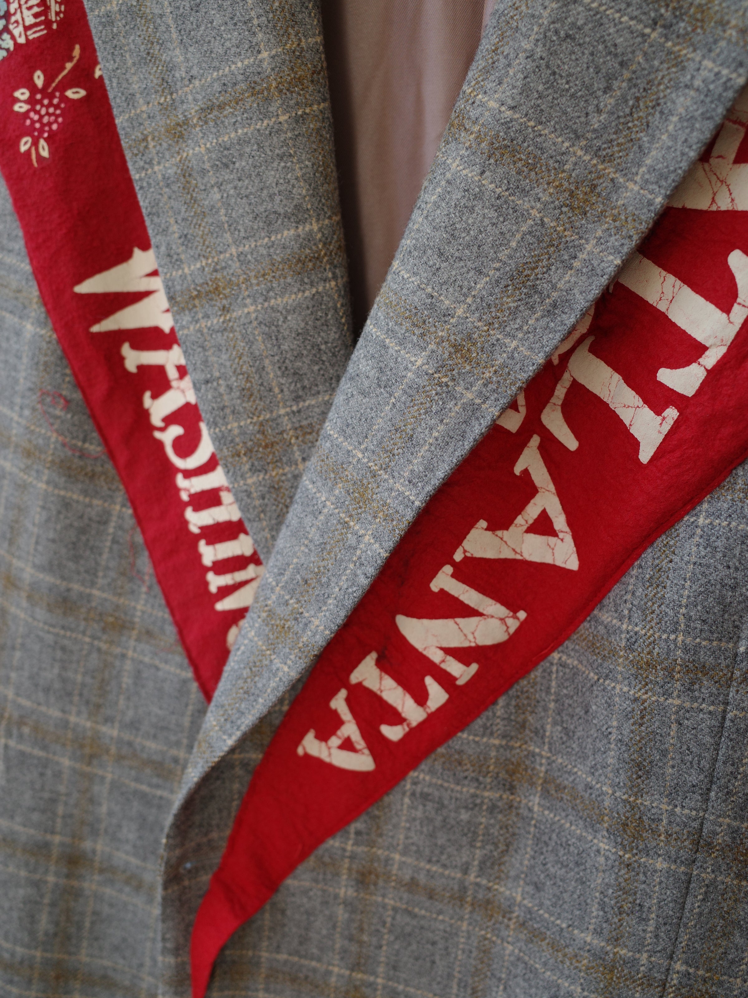 Reconstructed Vintage Blazer – EARTH 土