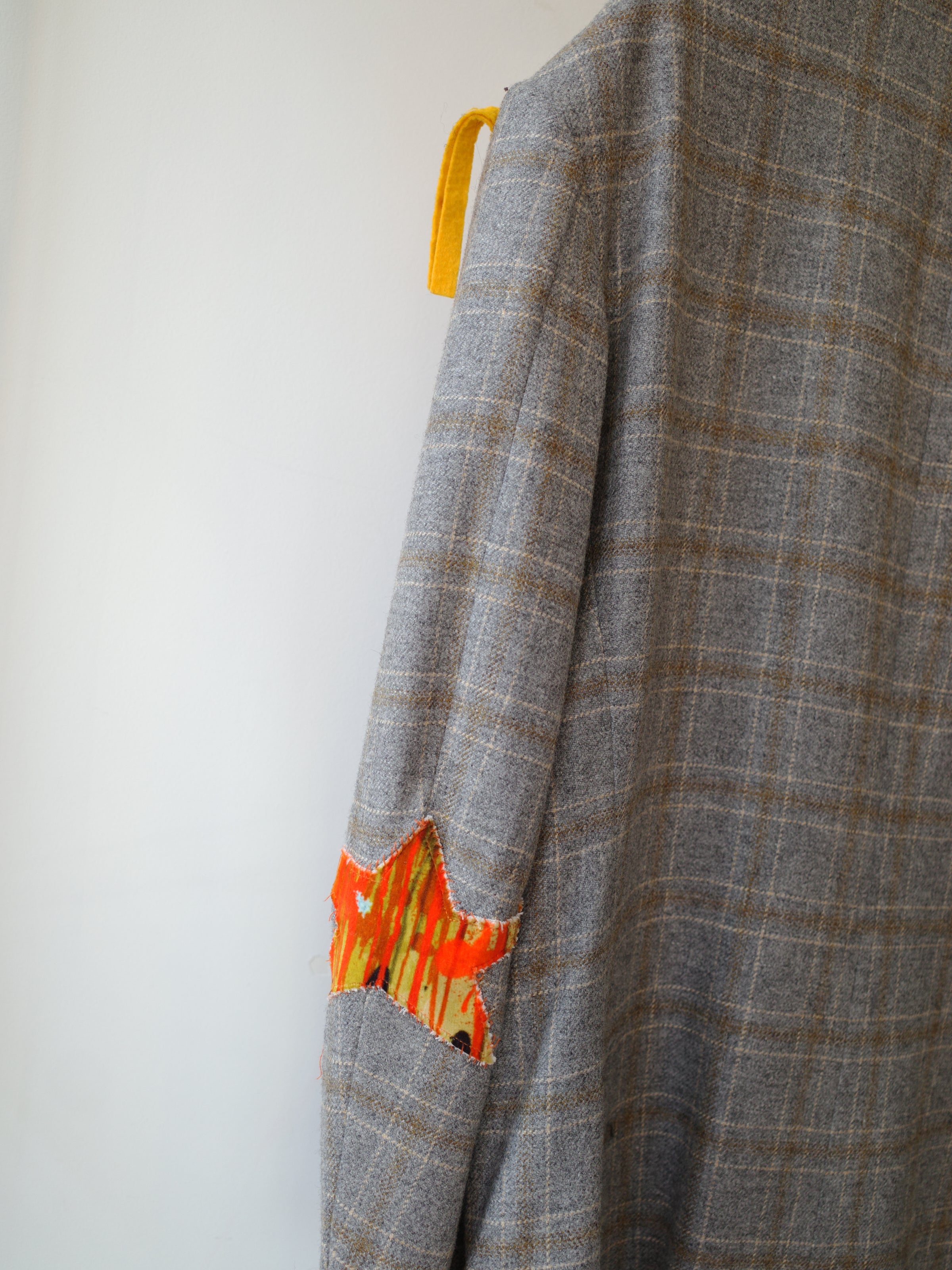 Reconstructed Vintage Blazer – EARTH 土