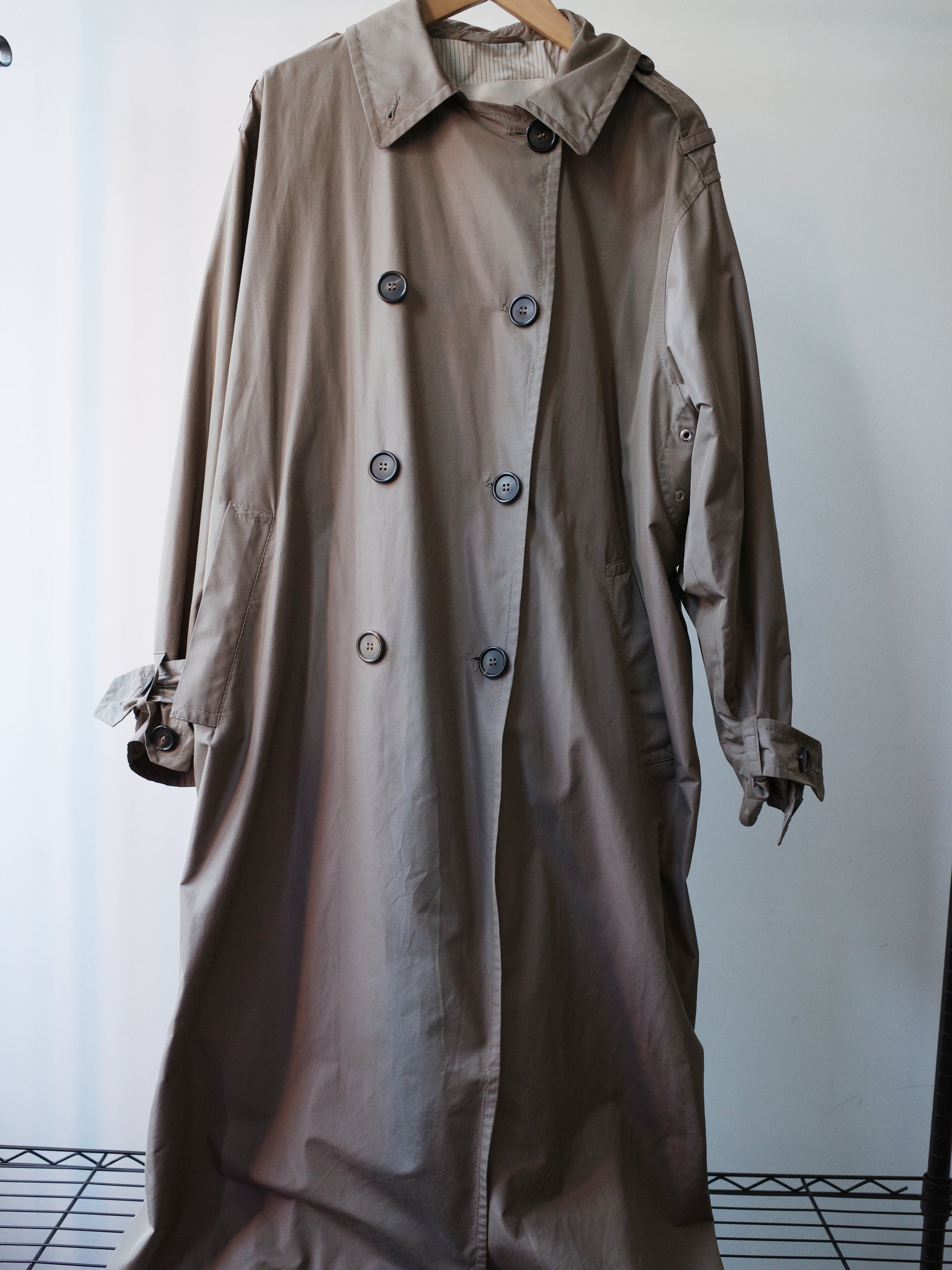 Max Mara The Cube Oversized Trench Coat – EARTH 土