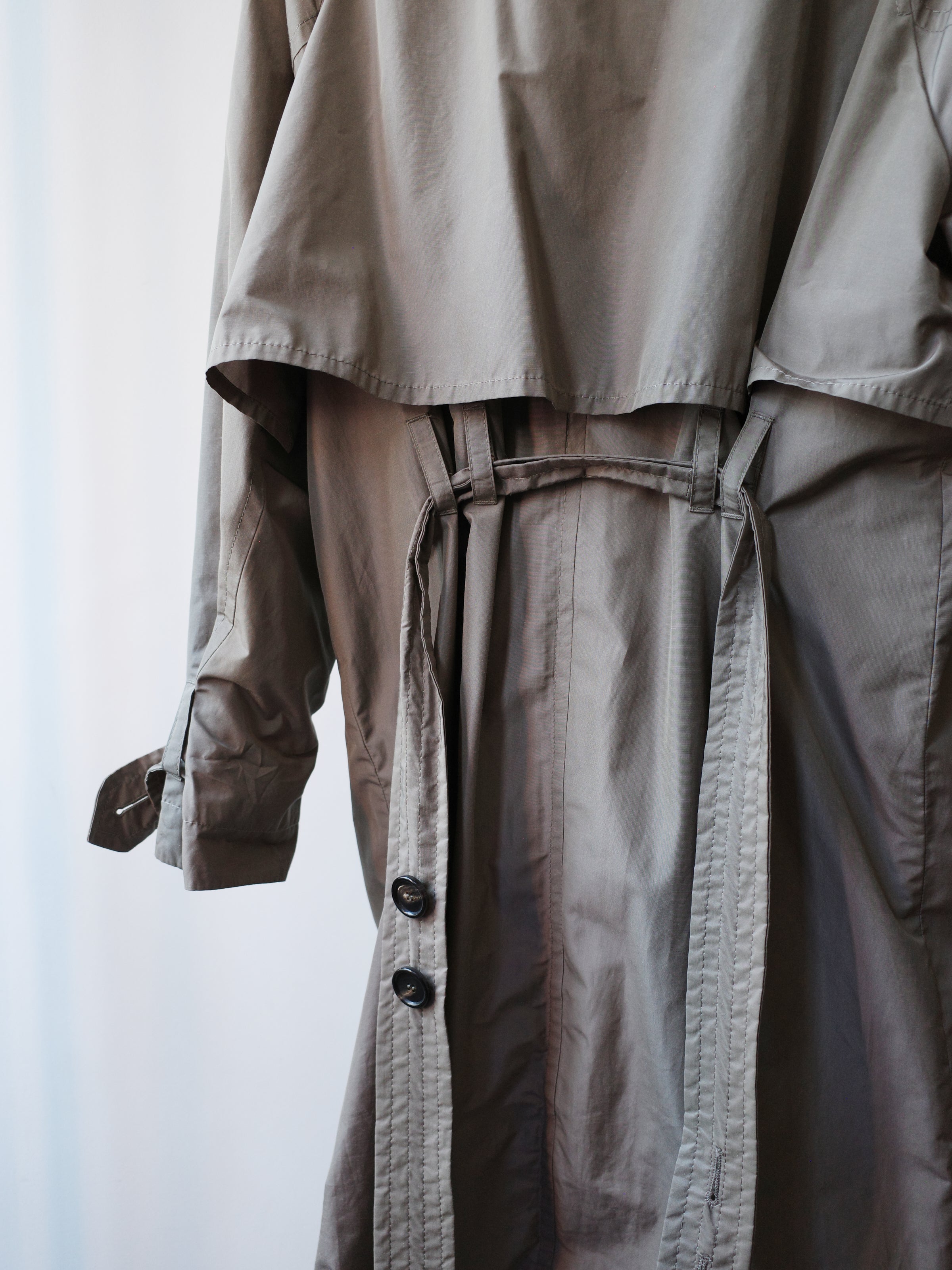 Max Mara The Cube Oversized Trench Coat – EARTH 土