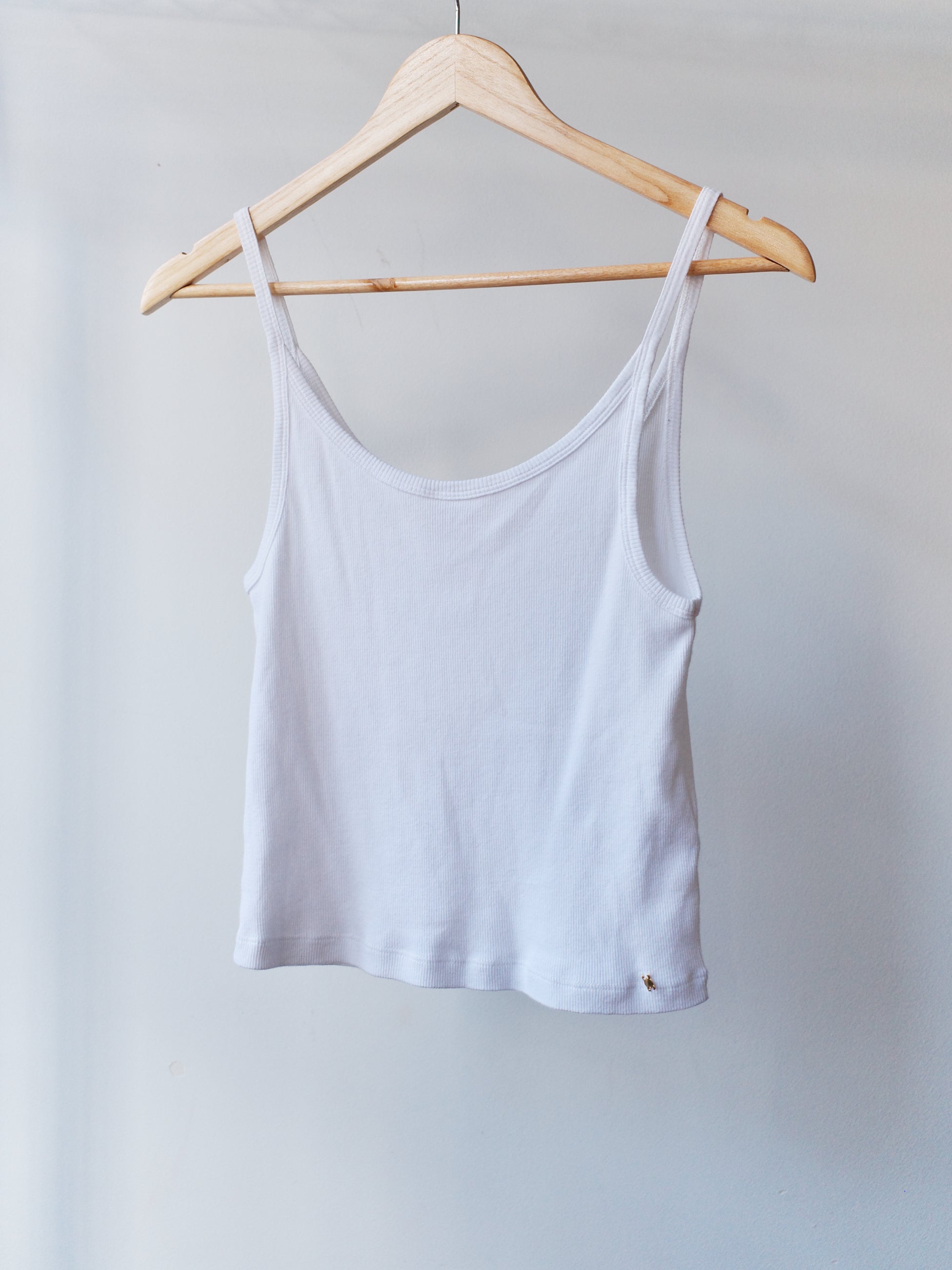 CELINE Ribbed White Logo Tank Top with Triomphe Detail – METAL 金
